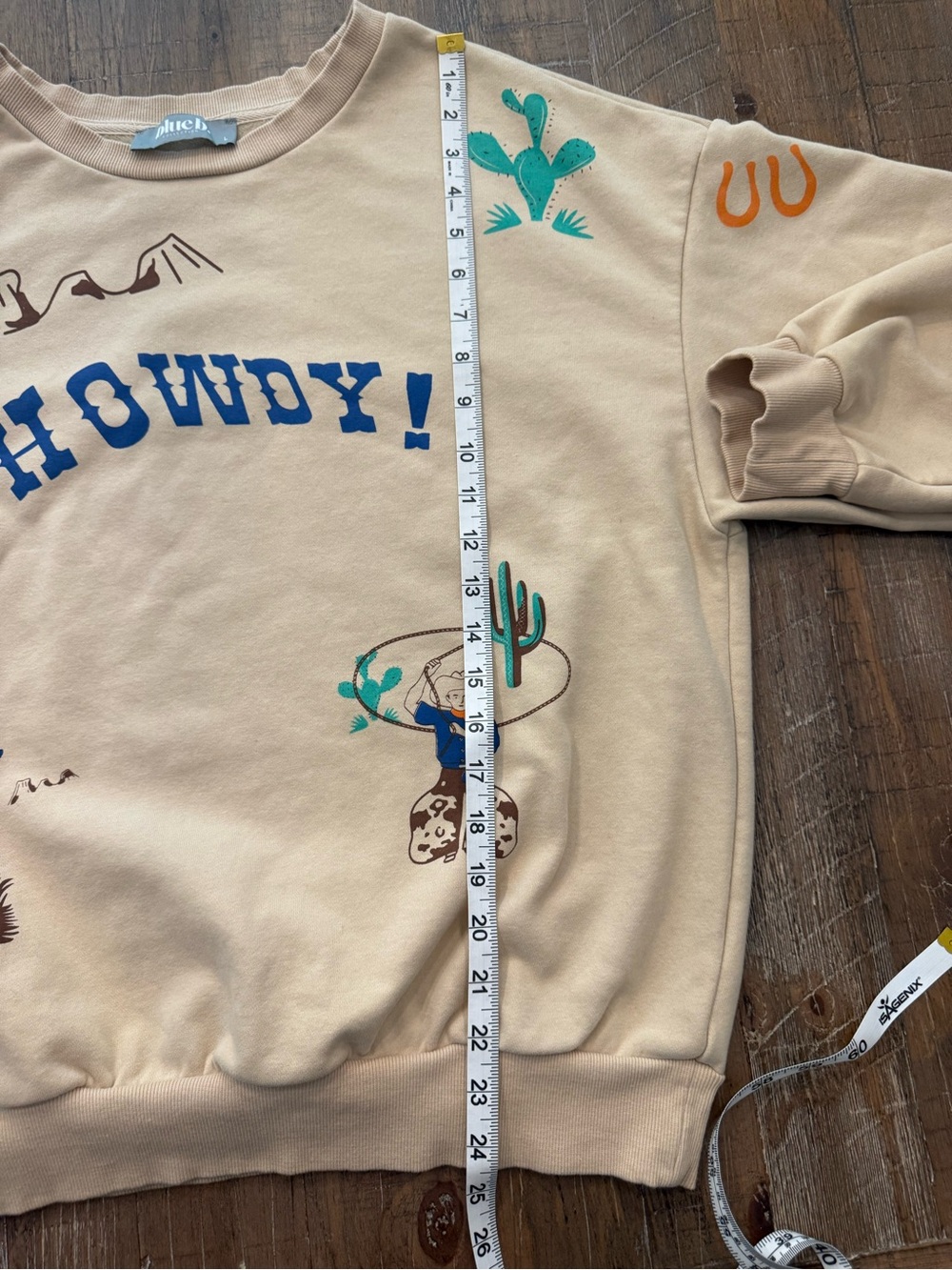 Blue B Howdy Western Graphic Sweatshirt Light Beige Size Large - Picture 6 of 7